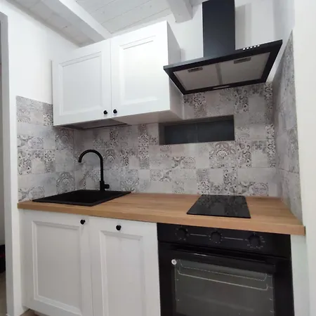 Chiara Tinyhouse * Конверсано