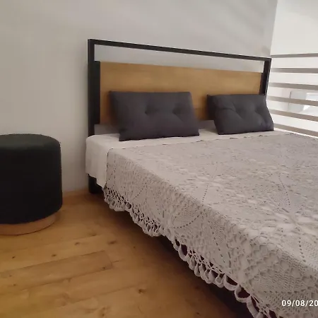 Chiara Tinyhouse *